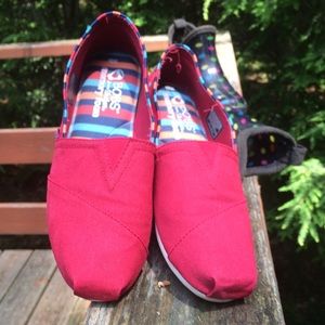 Red Bobs from Skechers 8.5 W
